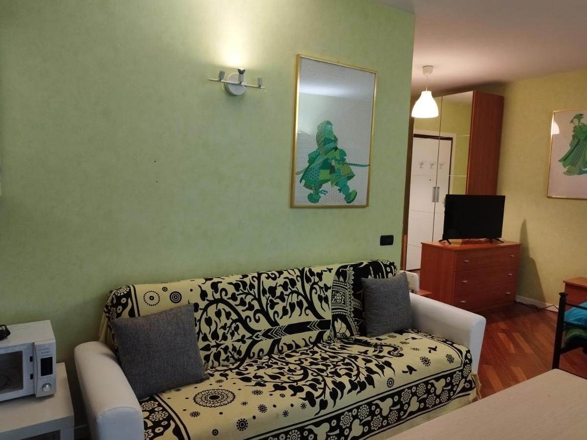 Monolocale Politecnico Bovisa Apartment Milan Bagian luar foto